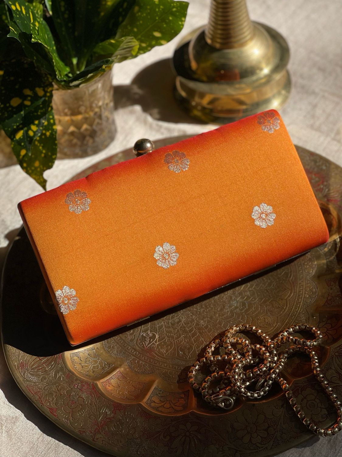 Mitai Orange Swan