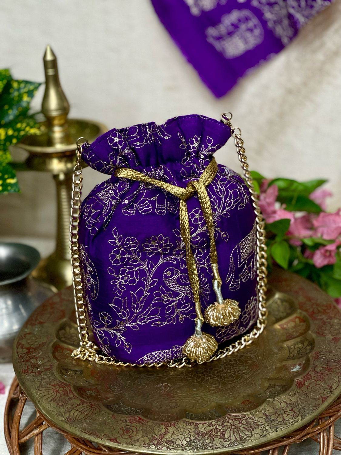 Violet Varnam Potli