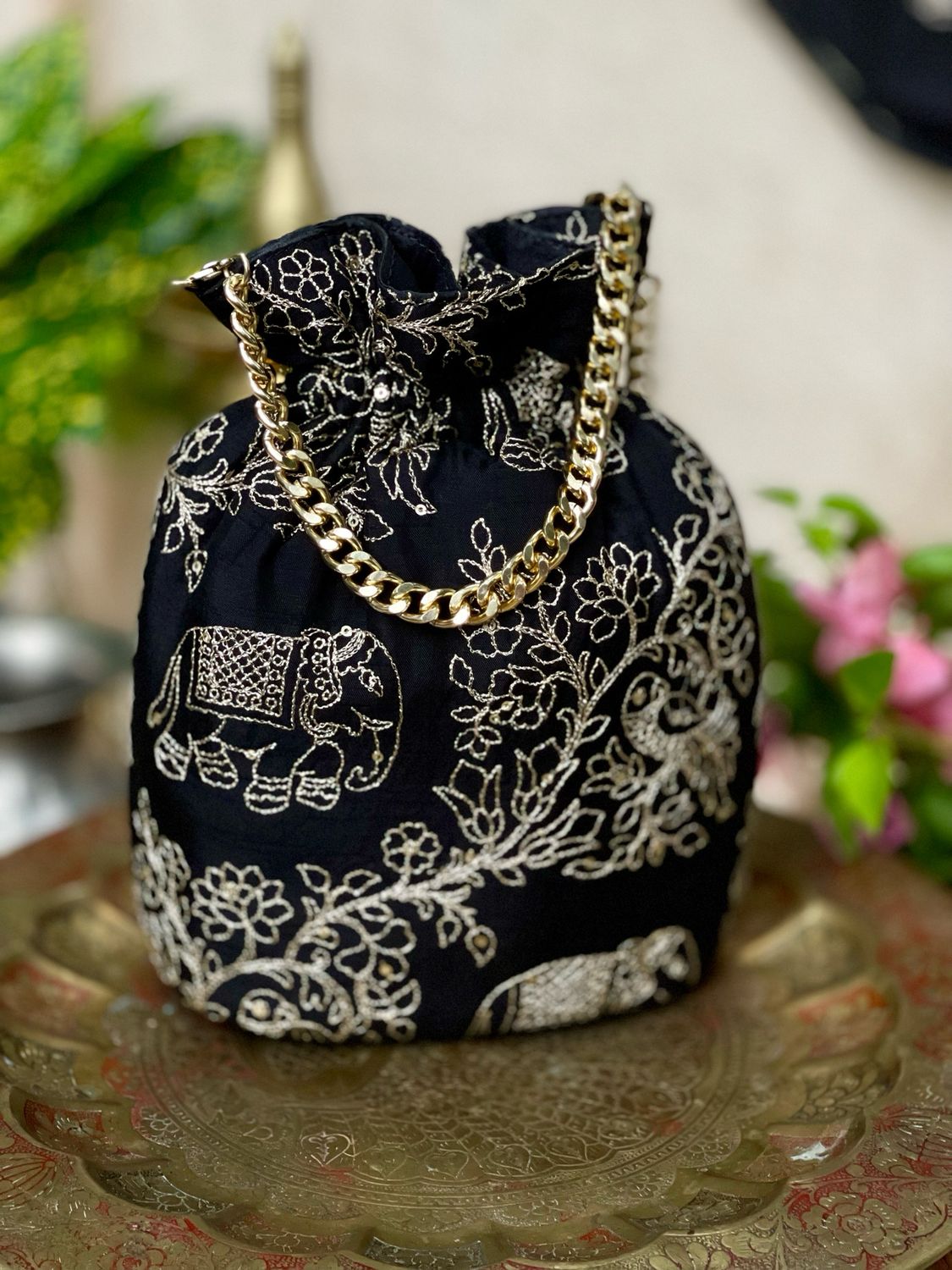 Black Potli Varnam