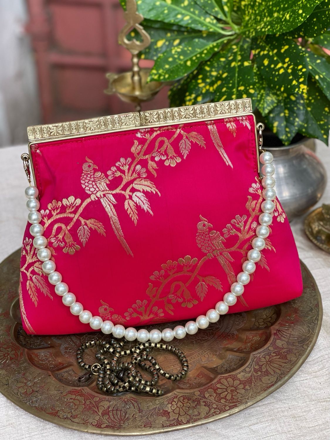 Parrot Hot Pink