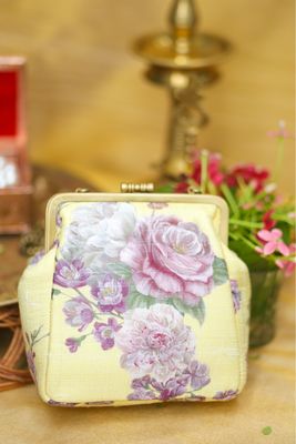 Button Rose Lemonade