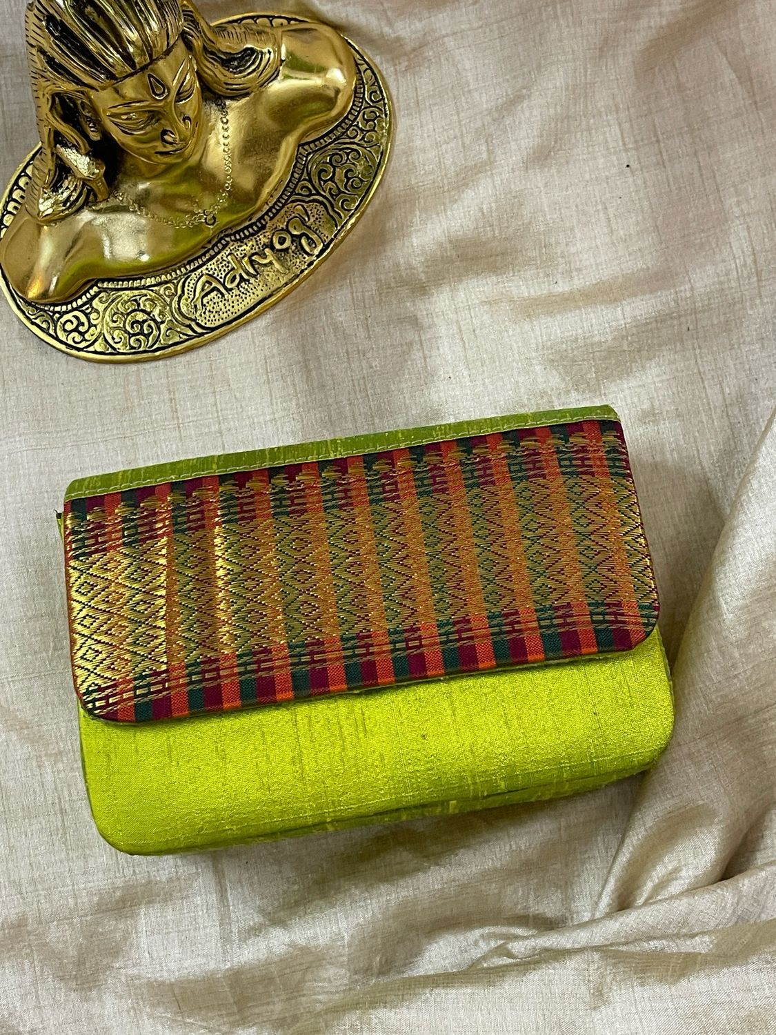Pon Vandu With Pallum Pazhumum