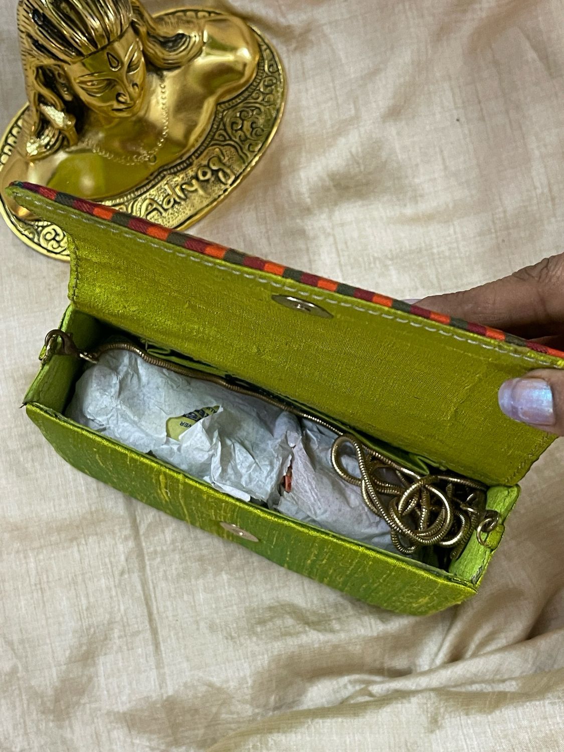 Pon Vandu With Pallum Pazhumum