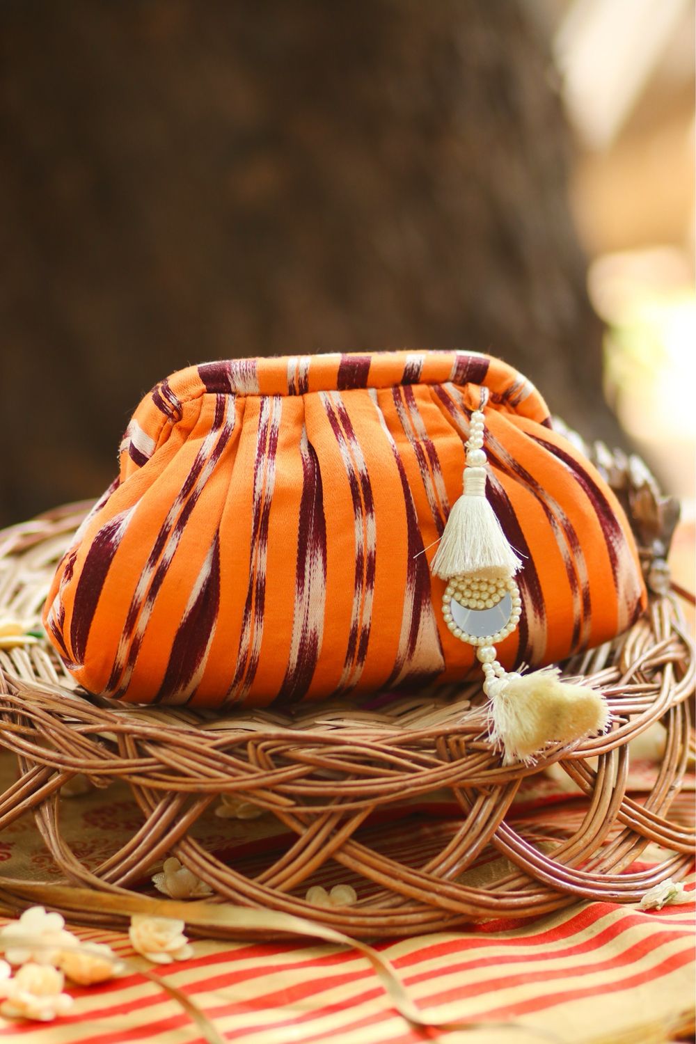 Kanakambara Satchel