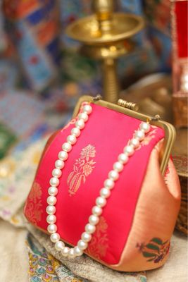 Rani Pink Small Damru With Floral
