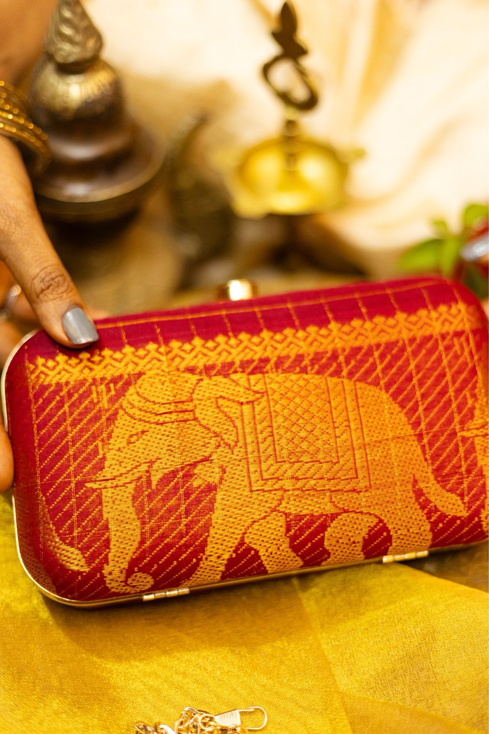 Maroon Aanai Sungudi