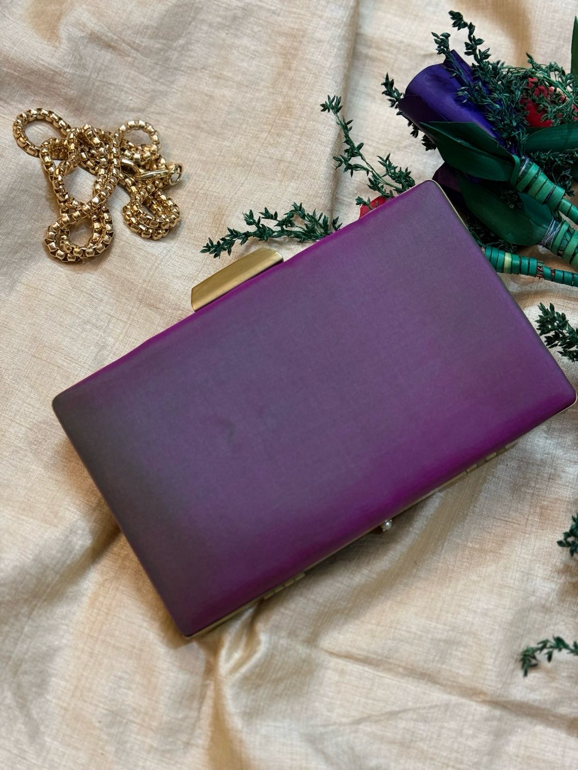 Vazhaipoo Color Nethichutti