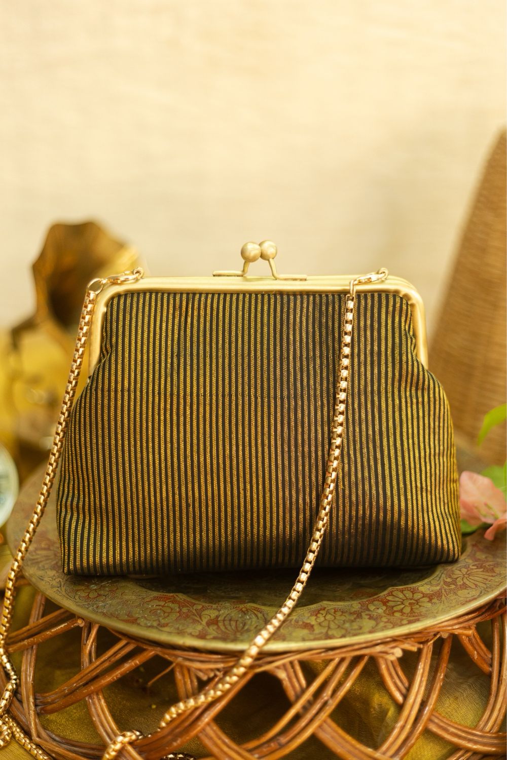 Black Tissue Stripe Kannama