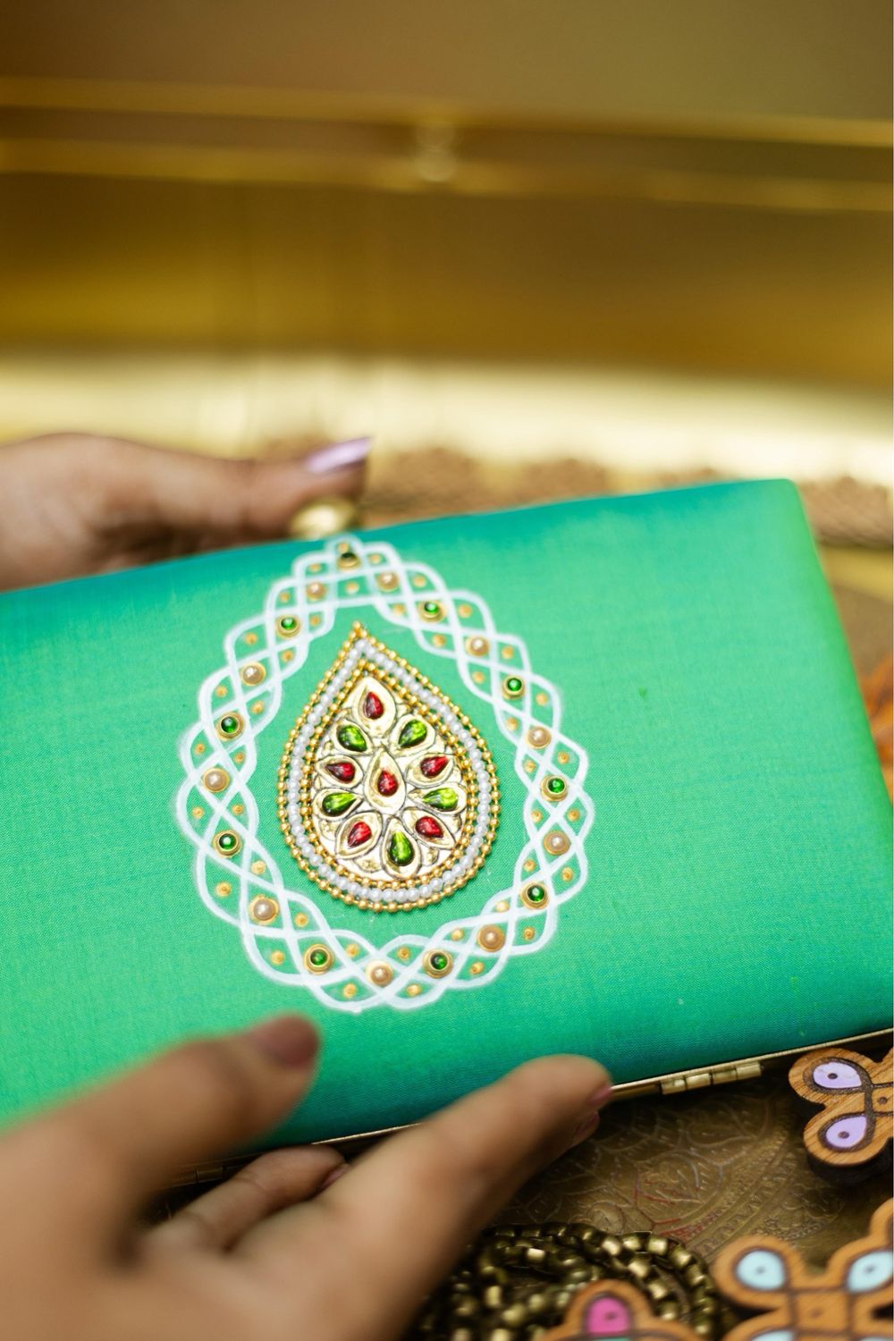 Acid Green Kolam