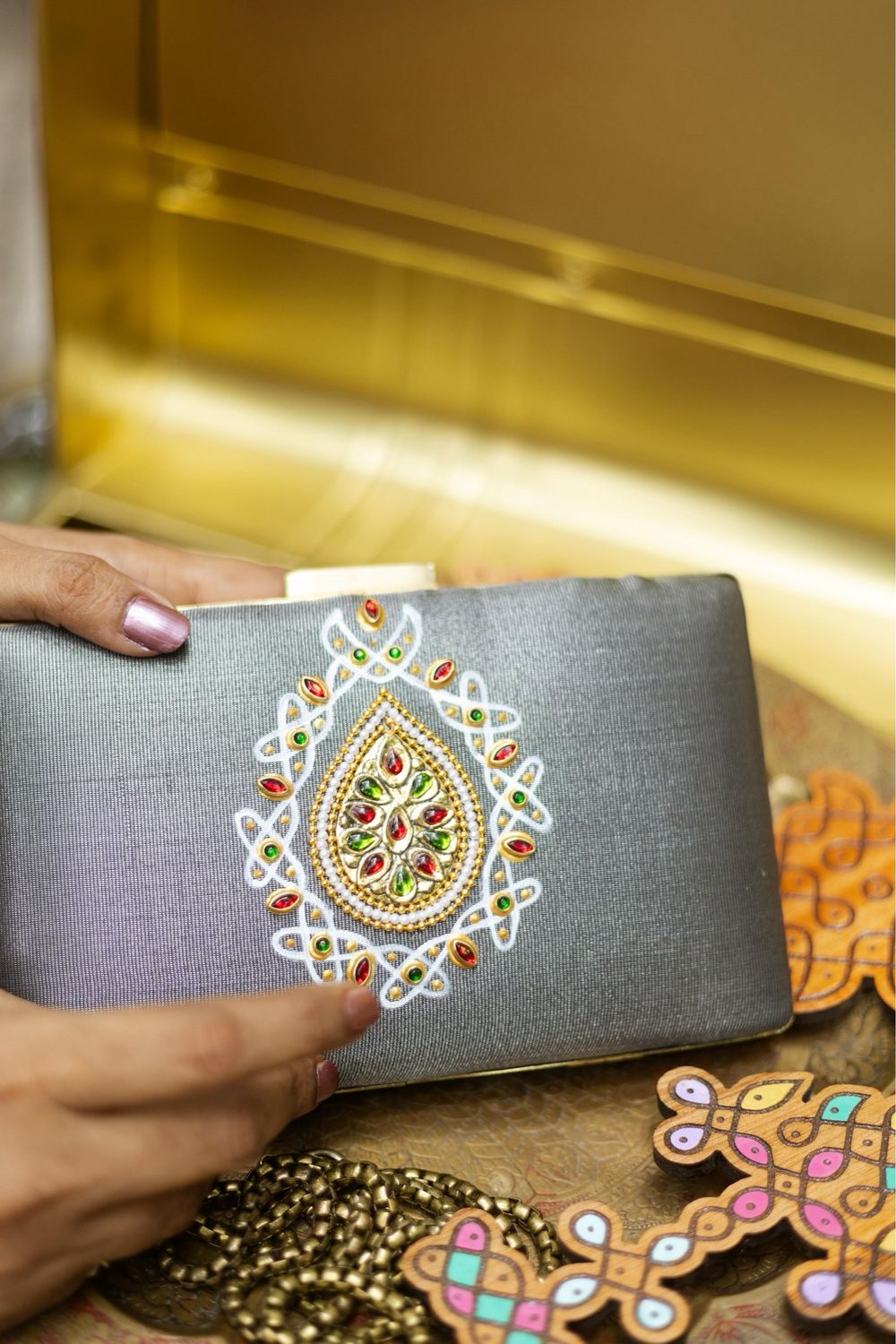 Grey Tissue Kolam