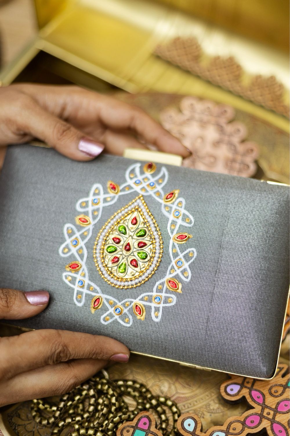 Grey Tissue Kolam