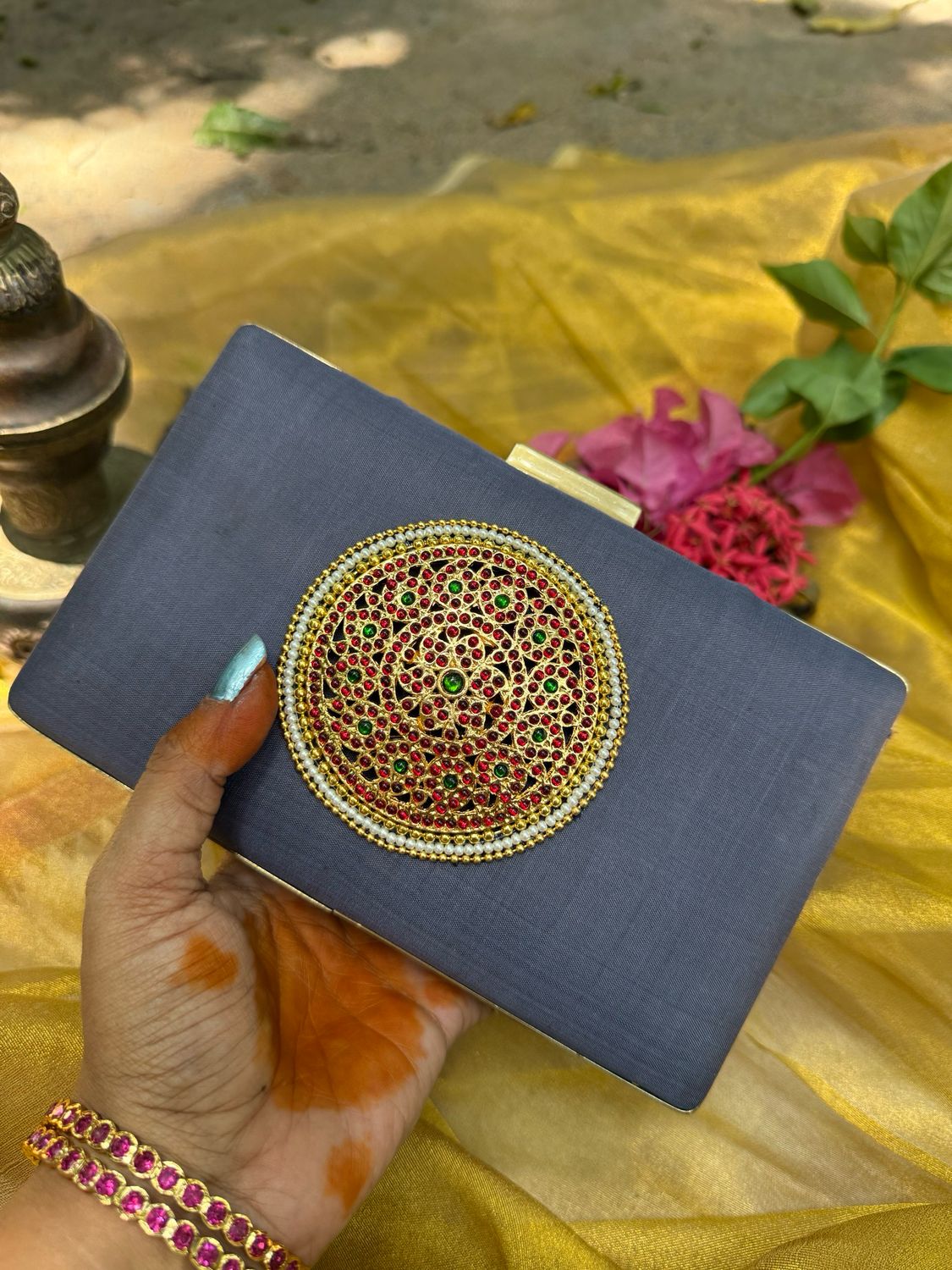 Grey Rakudi