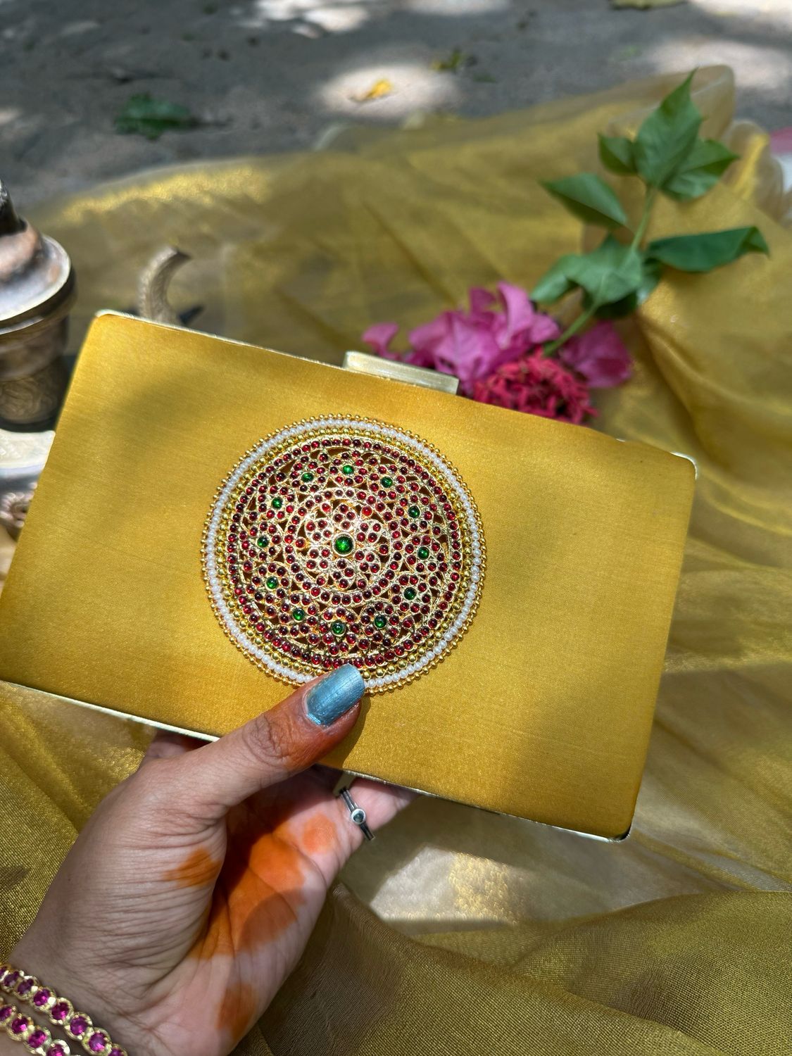 Manjal Rakudi