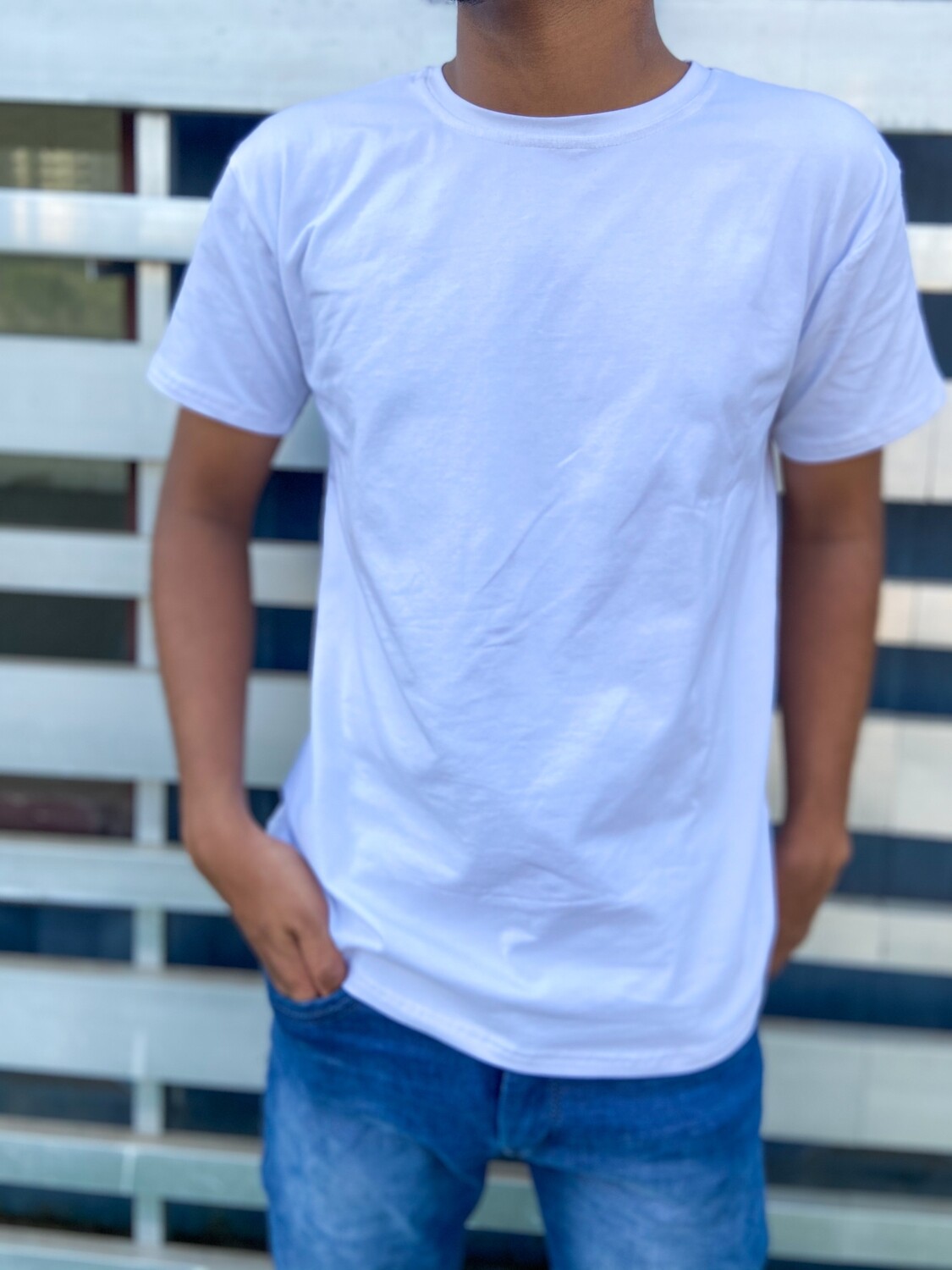Men White Solid Round Neck T-shirt