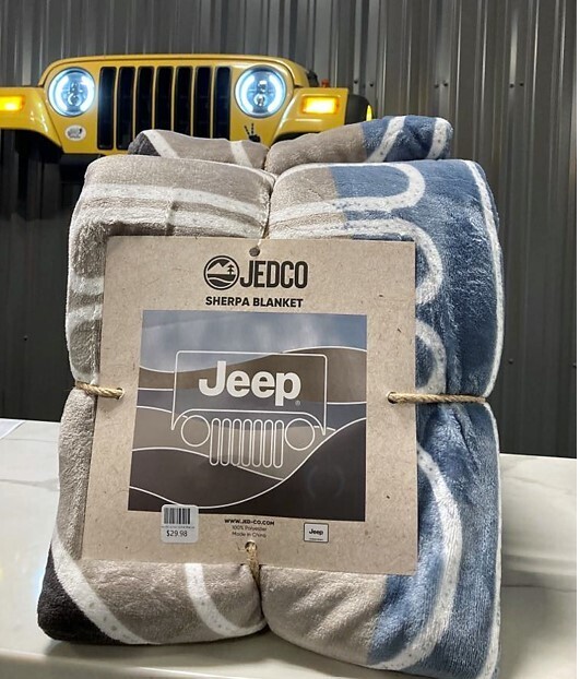 Jeep Mountain Grille Sherpa