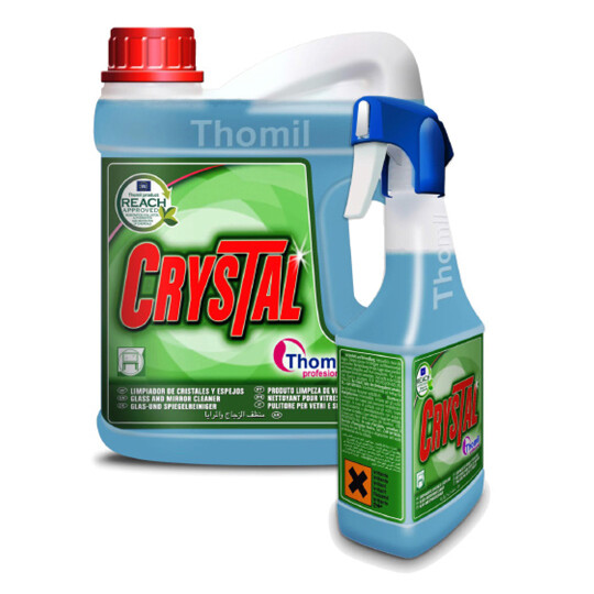 Limpiacristales CRYSTAL (Pulverizador 750 ml). Limpia, desengrasa y abrillanta todo tipo de cristales proporcionando a las superficies tratadas, una mayor resistencia a la suciedad. No deja velos. Limpiacristales CRYSTAL (Pulverizador 750 ml). Limpia, desengrasa y abrillanta todo tipo de cristales proporcionando a las superficies tratadas, una mayor resistencia a la suciedad. No deja velos.