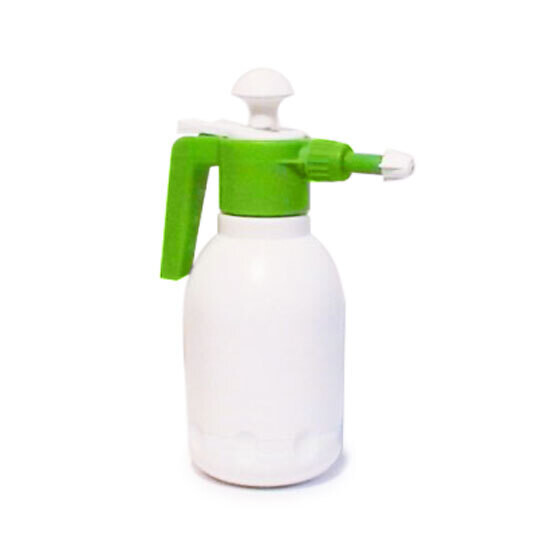 Pulverizador/Bomba PRESIÓN previa 2 litros. Pulverizador de gran capacidad con difusor regulable y boquilla forma espuma. Funciona a través de aire a presión de manipulación manual. Pulverizador/Bomba PRESIÓN previa 2 litros. Pulverizador de gran capacidad con difusor regulable y boquilla forma espuma. Funciona a través de aire a presión de manipulación manual.