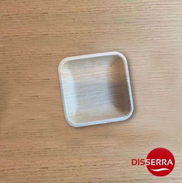 Plato hoja de palma cuadrado 11x11 cm (Caja 240 uds). Fabricado sin aditivos químicos ni revestimientos, directamente con las hojas caídas de manera natural de la palmera. 100% ecológico. Plato hoja de palma cuadrado 11x11 cm (Caja 240 uds). Fabricado sin aditivos químicos ni revestimientos, directamente con las hojas caídas de manera natural de la palmera. 100% ecológico.
