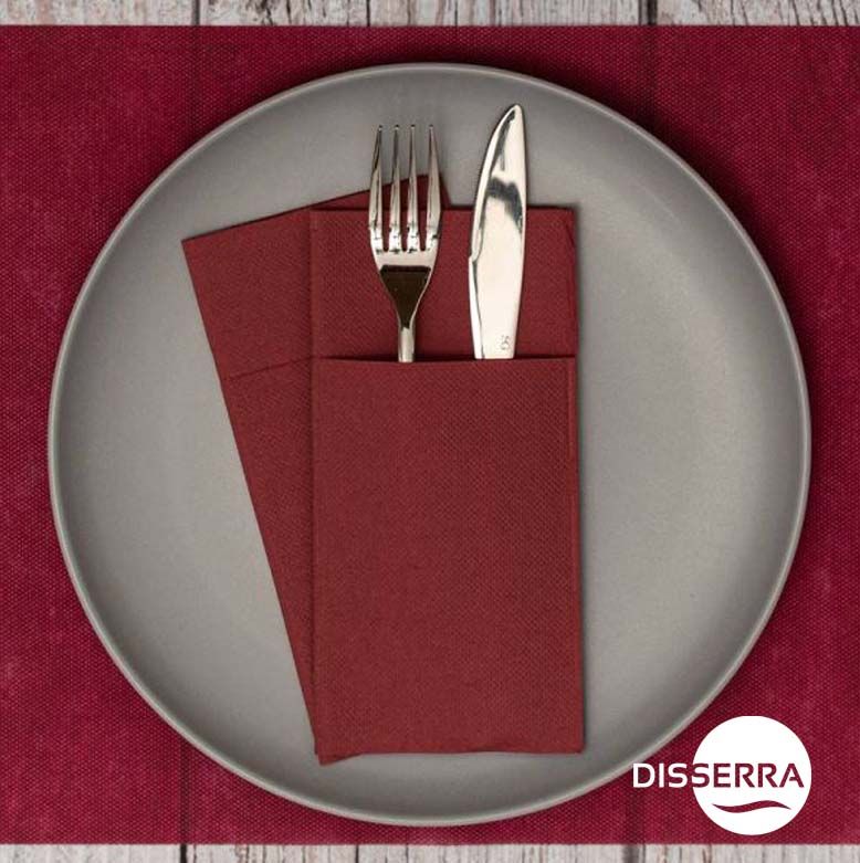 Servilleta de papel 2 capas plegado Kangarro (Canguro) en color burdeos de 40x40 cm (Caja 960 unidades). Son servilletas punta punta mas resistentes y cuerpo que una servilleta convencional. Servilleta de papel 2 capas plegado Kangarro (Canguro) en color burdeos de 40x40 cm (Caja 960 unidades). Son servilletas punta punta mas resistentes y cuerpo que una servilleta convencional.