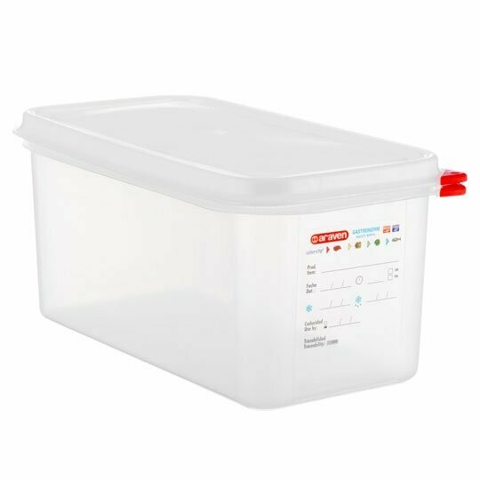 Envase hermético transparente GN1/3, aumenta la vida  útil del alimento. La tapa va provista de canal que permite extraer parcialmente el aire, reduciendo la oxidación del alimento.