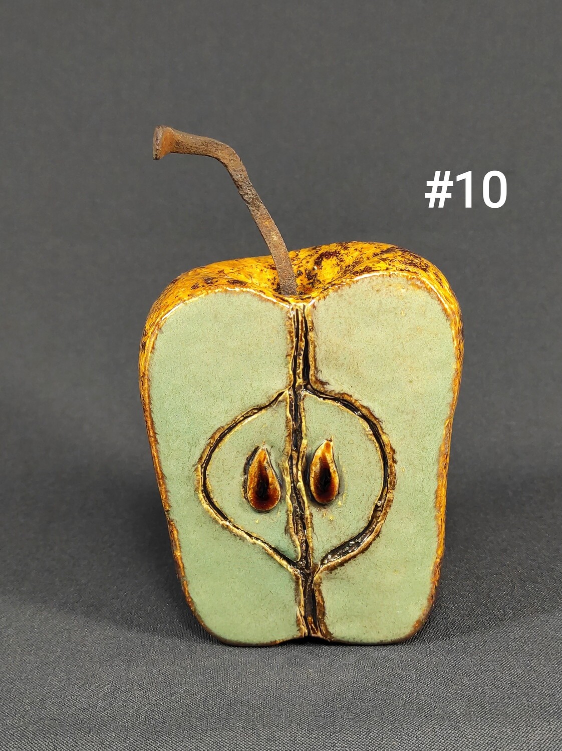Декоративная статуэтка "Спелое яблоко" #10