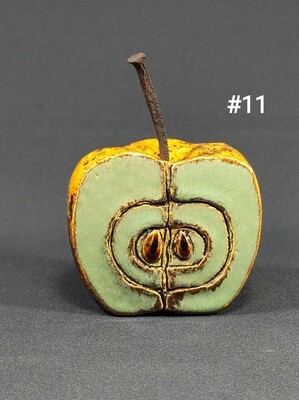 Декоративная статуэтка "Спелое яблоко" #11