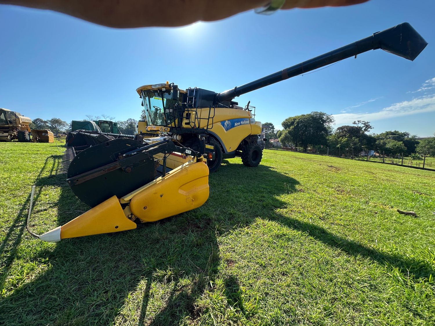 ​Cosechadora New Holland CR 9060 2.011