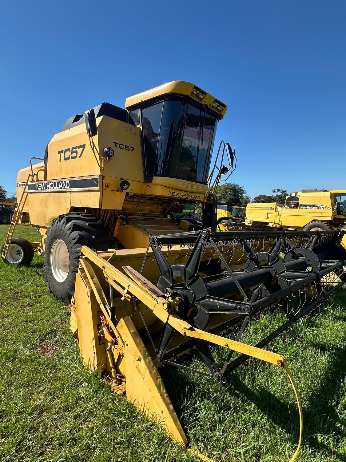 ​Cosechadora New Holland TC 57 1.996