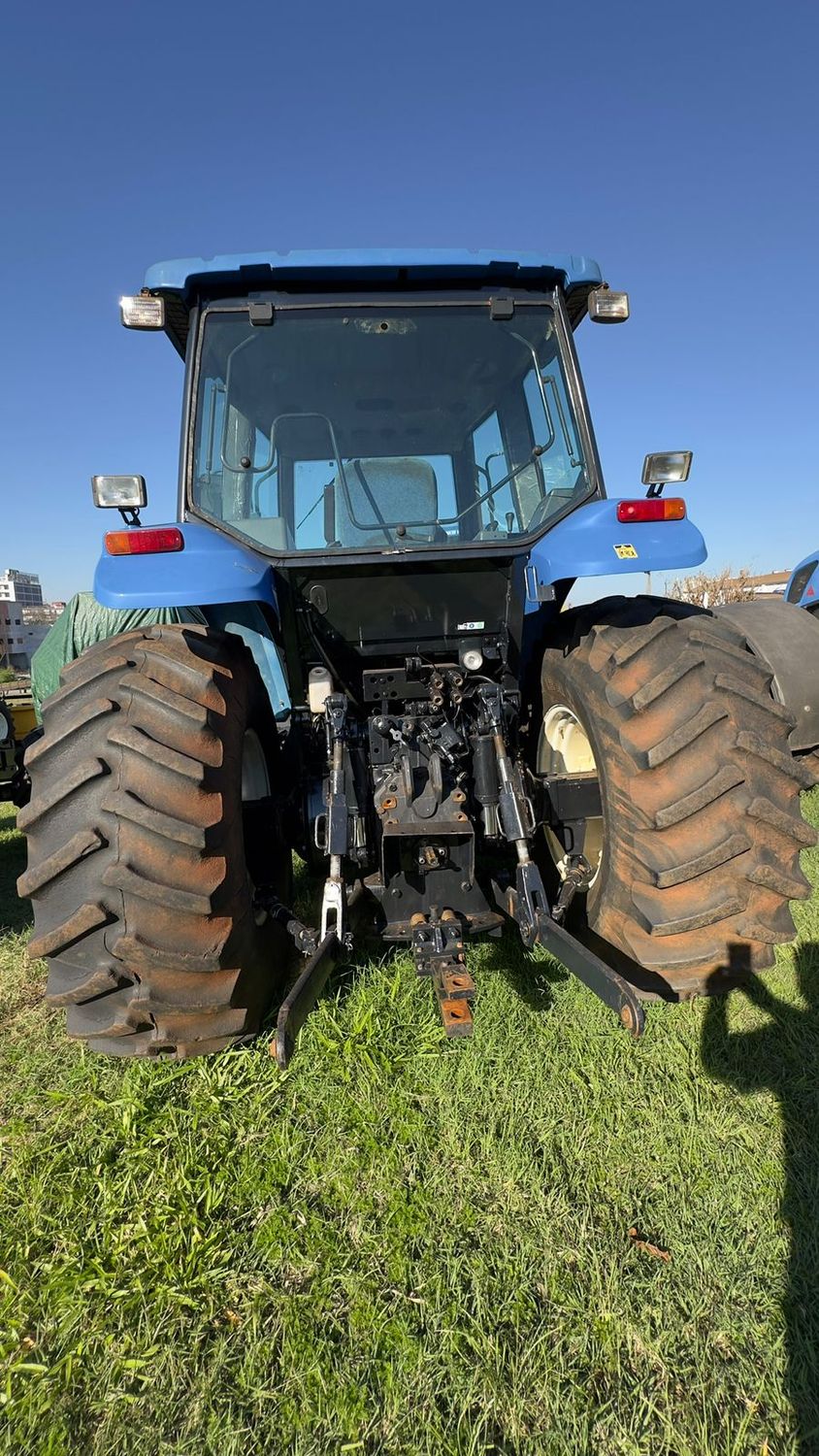 Tractor New Holland TM 7010
