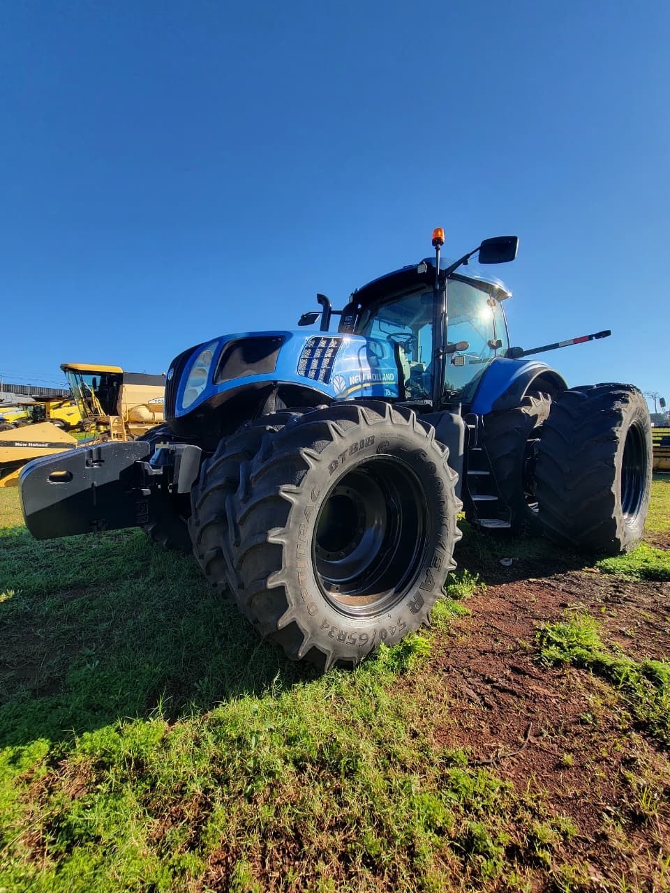 Tractor New Holland T8.390