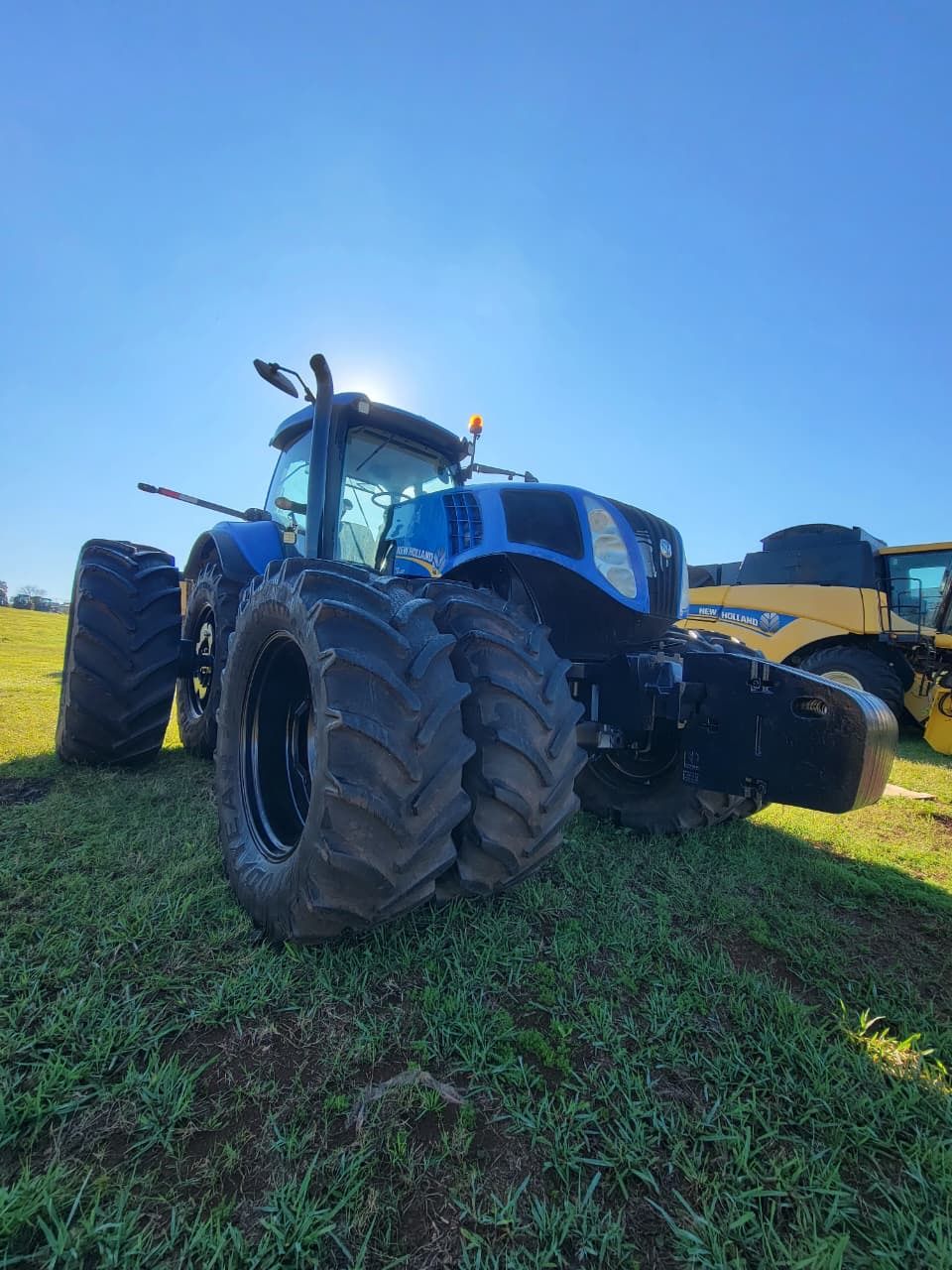 Tractor New Holland T8.390