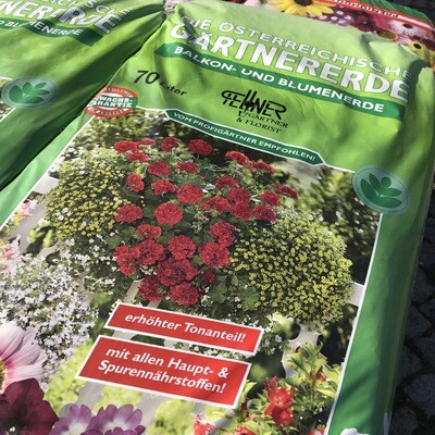 Gärtner Blumenerde mit Tonmineralien 70L