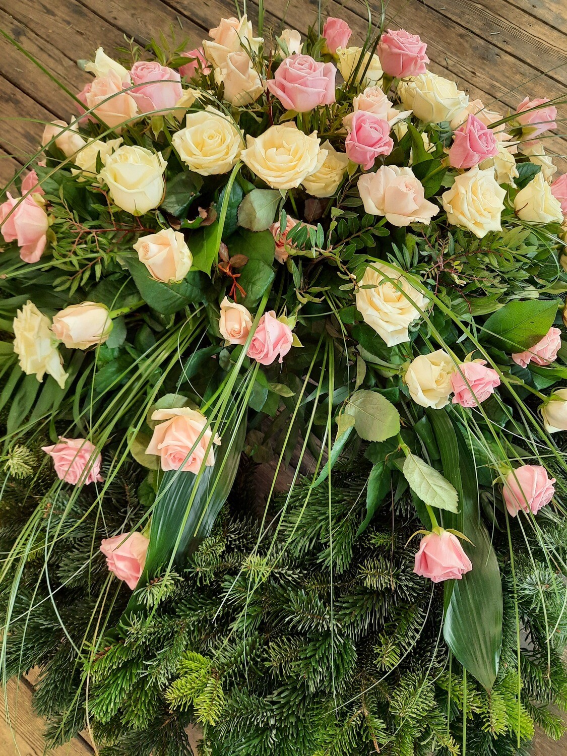 Trauerkranz Rosen zweifärbig