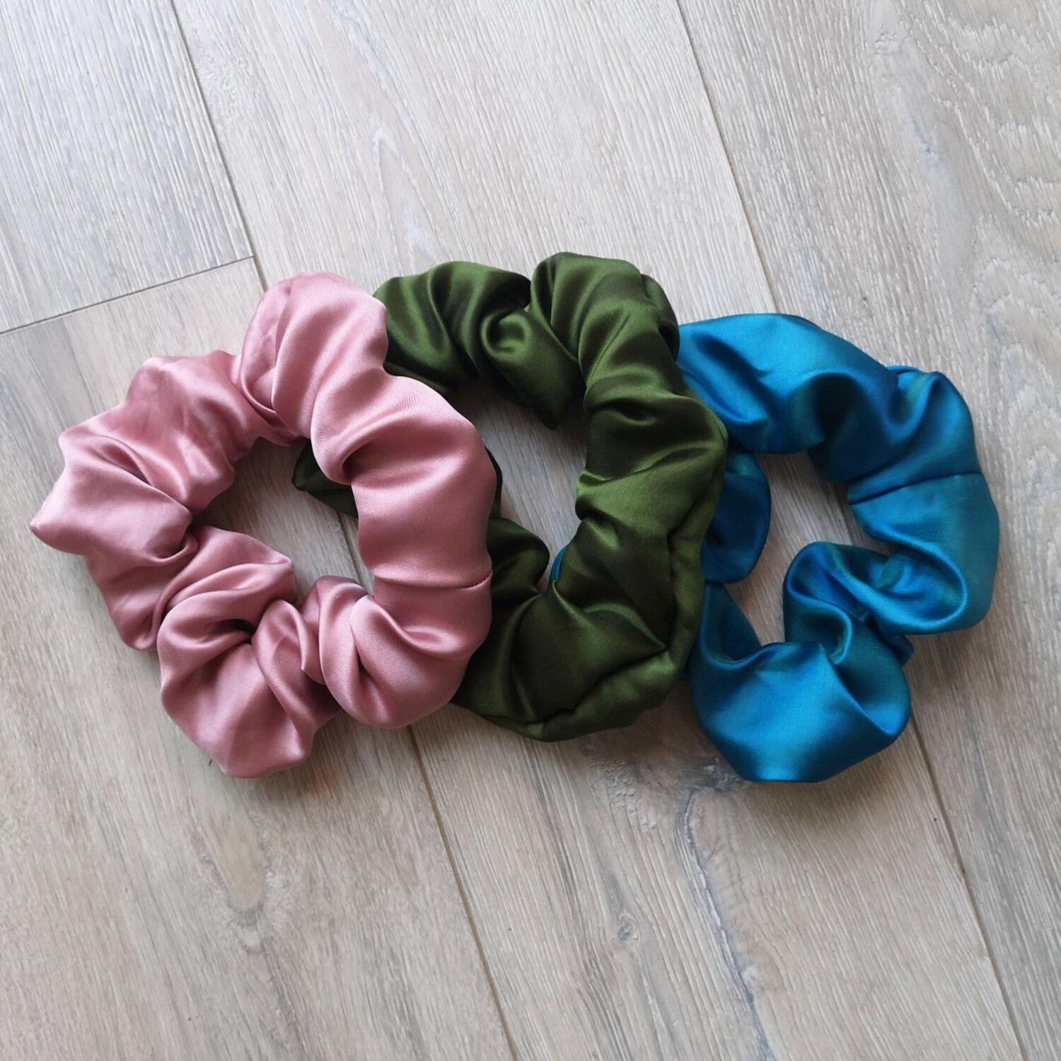 3 Silk Scrunchies