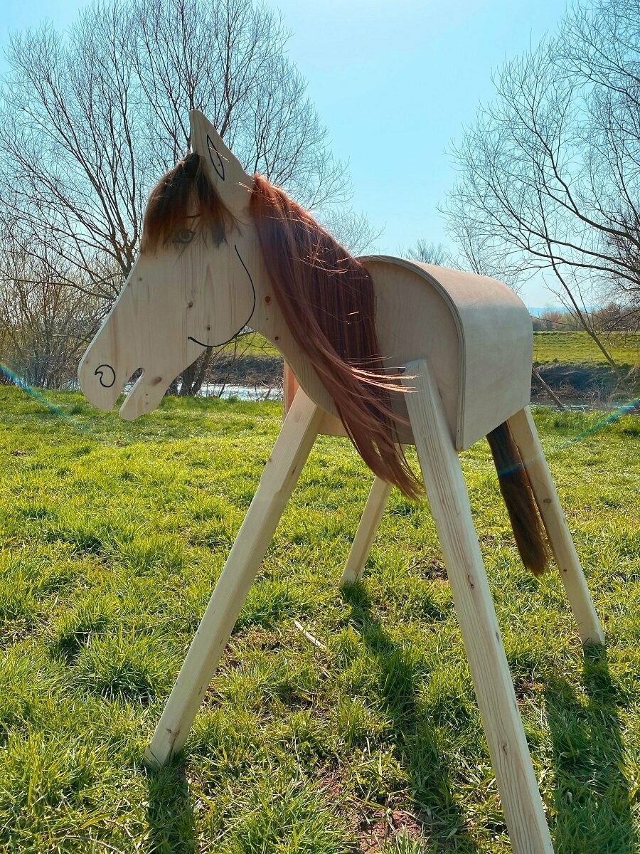 Holzpferd "Luna"  A - braune  Mähne