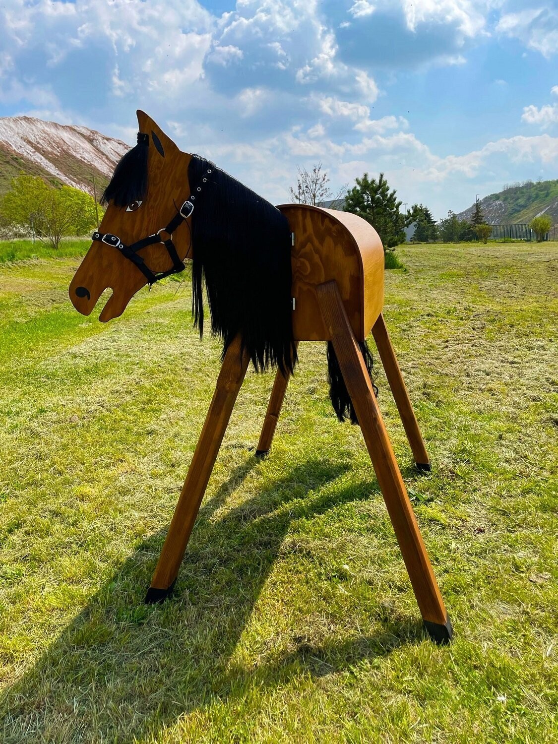 Holzpferd "Texas"  B - schwarze  Mähne und Halfter schwarz