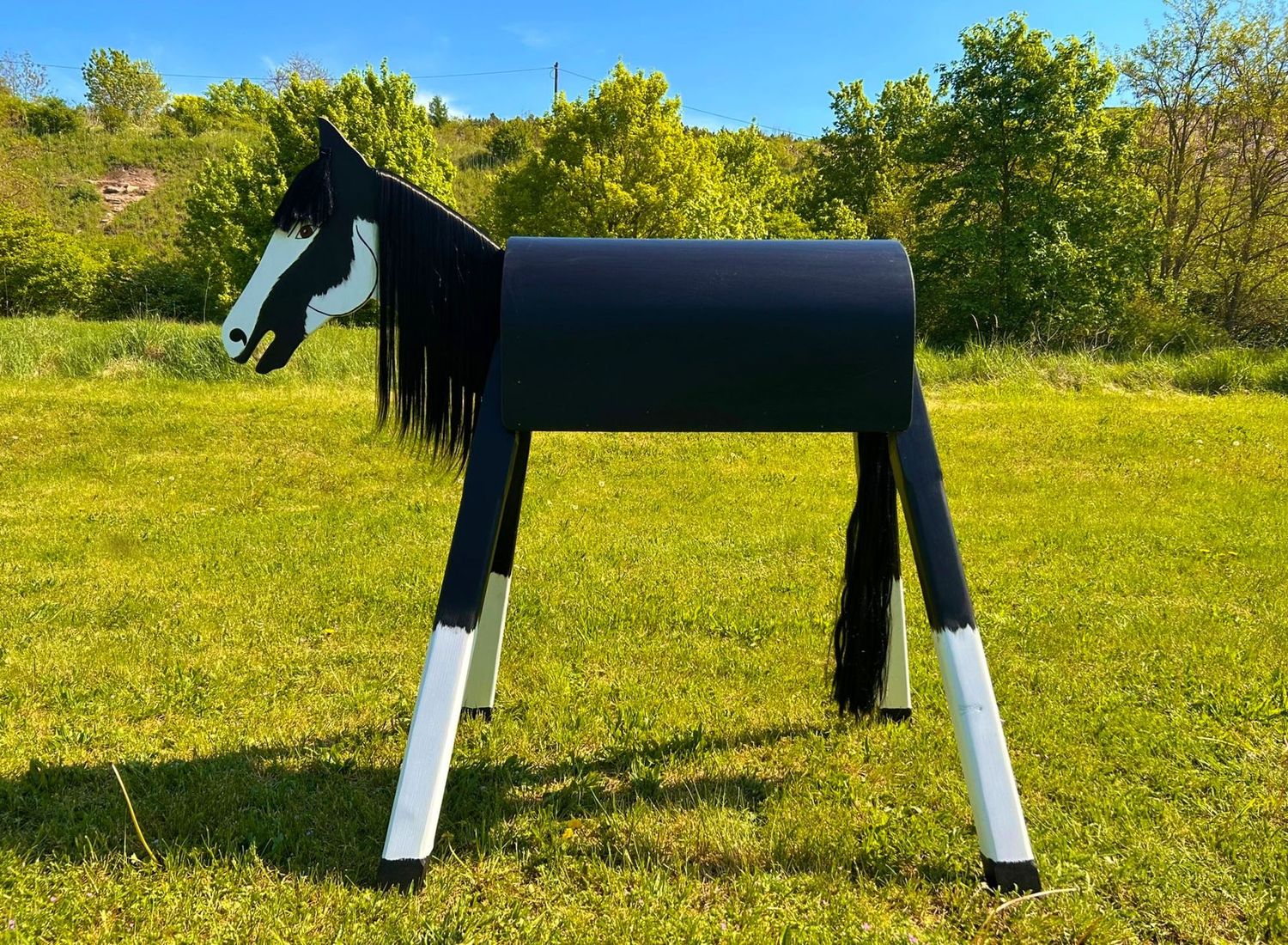 Holzpferd "Lucky" B - schwarze Mähne