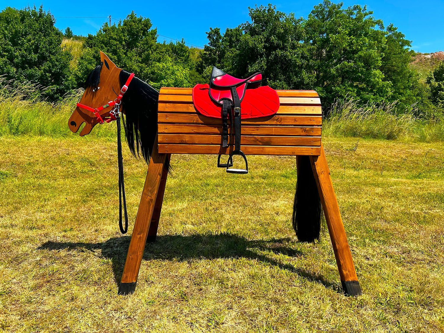 Holzpferd"Emma" mit schwarzer Mähne