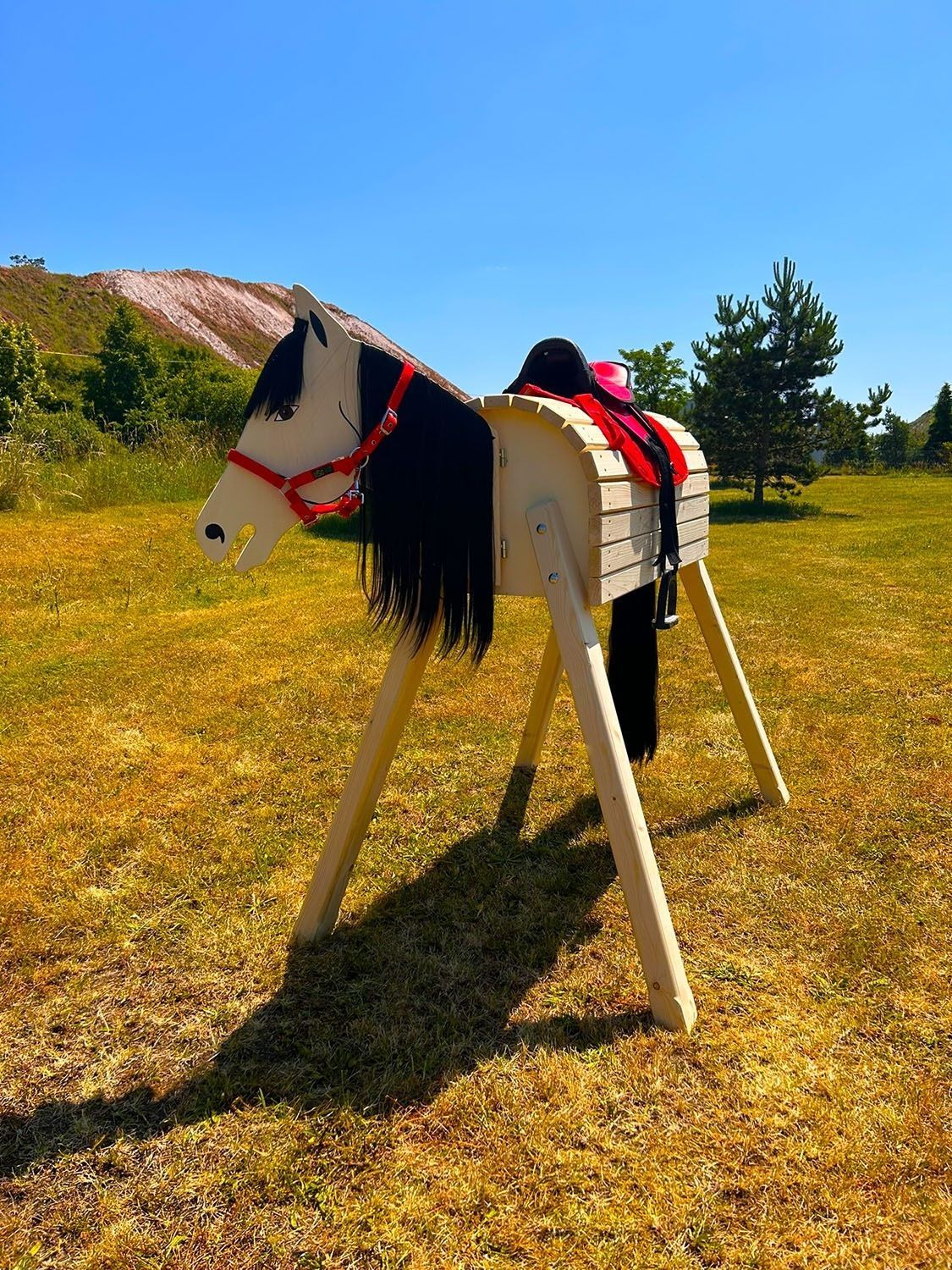 Holzpferd Holzpferd "Lisa" mit schwarzer Mähne