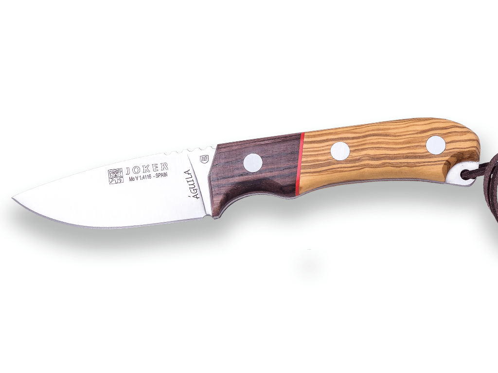 CUCHILLO BUSHCRAFT JOKER AGUILA, CON PUÑO EN MADERA DE OLIVO, VIROLA PALO SANTO Y HOJA DE 8,5 CM. INCLUYE FUNDA DE CUERO.