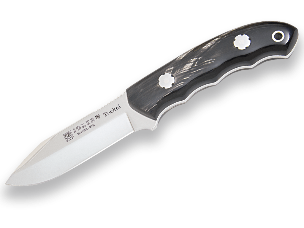 CUCHILLO BUSHCRAFT JOKER TECKEL ENTERIZO CON CACHAS EN ASTA DE BUFALO Y HOJA DE 9,5 CM.
