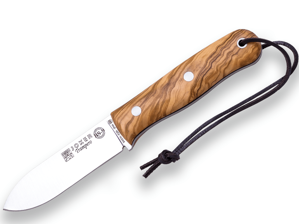 CUCHILLO BUSHCRAFT Y CAZA JOKER BS9 TRAMPERO. ACERO SANDVIK 14C28N, MANGO MADERA DE OLIVO, HOJA 10 CM. CON FUNDA VAQUETILLA Y FERROCERIO