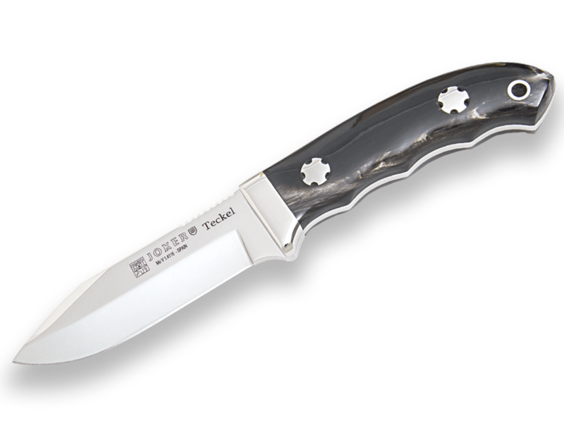 CUCHILLO DE MONTE ENTERIZO CON VIROLA CACHAS EN ASTA DE BÚFALO Y HOJA DE 9,5 CM.