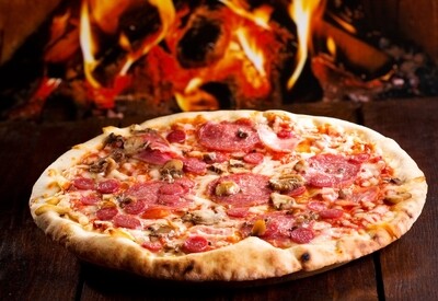 Nr.05 Pizza Salami e Prosciutto