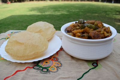 Chicken Tamarined mit Puri