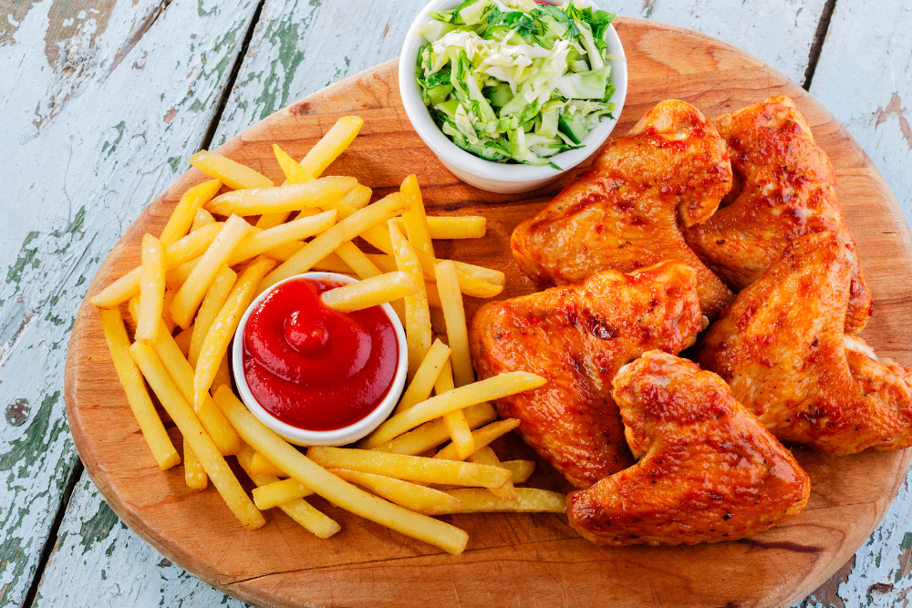 Nr.101 Bufallo Chicken Wings mit Pommes