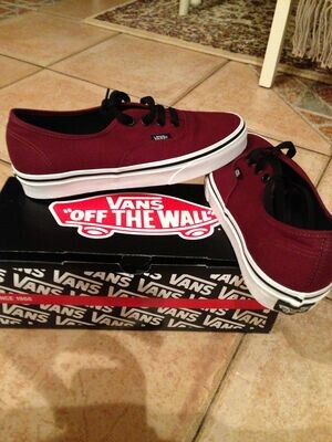 VANS OFF HE WALL