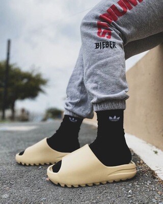 YEEZY SLIDES