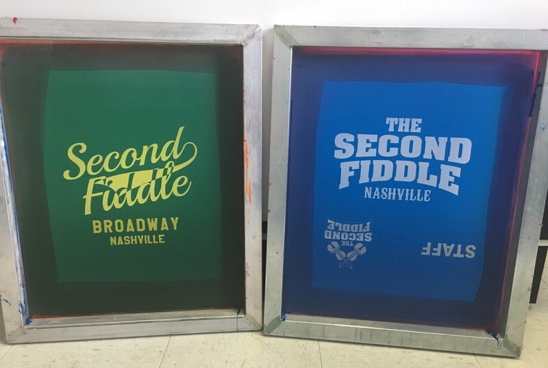 RE-MESH &amp; SHOOT WITH ALUMINUM FRAME - 20 X 24