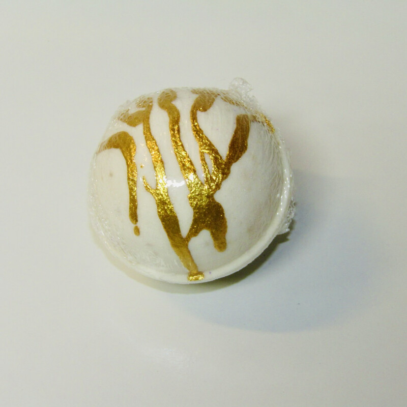 Oat milk &amp; Honey Bathbomb